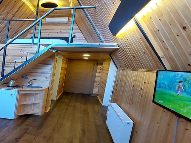 Select Bungalow Isıtmalı Havuzlu