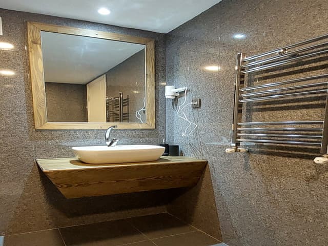 Select Bungalow Isıtmalı Havuzlu