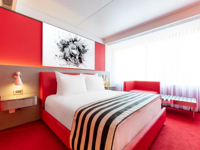 Superior French Arka Cephe