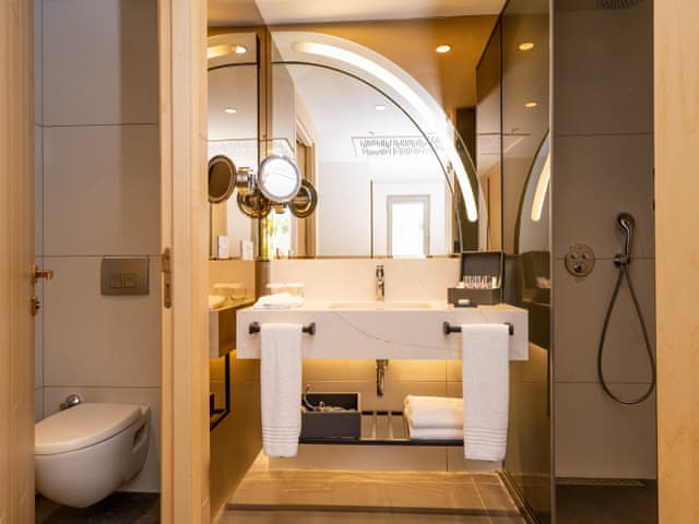 Delüks Lagün Oda Havuz Erişimli