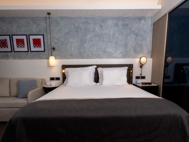 Delüks Oda Yan Deniz Manzaralı & Havuz Manzaralı