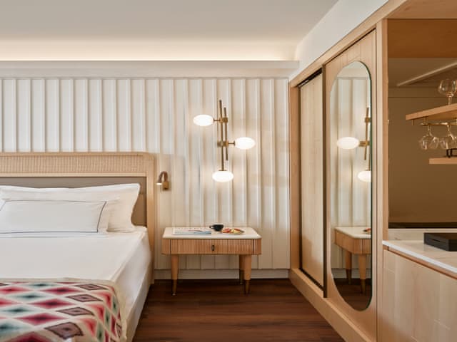 Delüks Bahçe Oda Havuz Erişimli