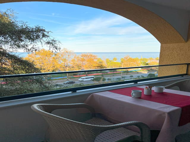 Deluxe Sea View Room