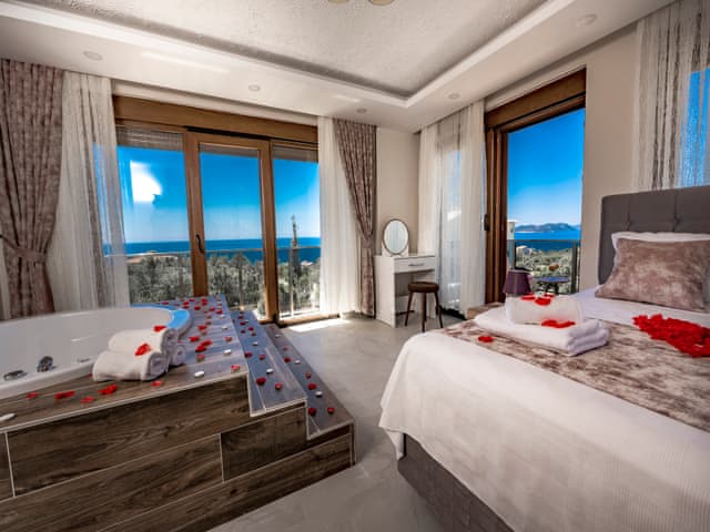 4 yatak odalı Villa