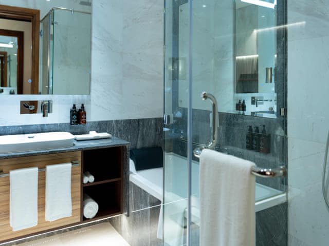 Premium Room with Two Twin Beds