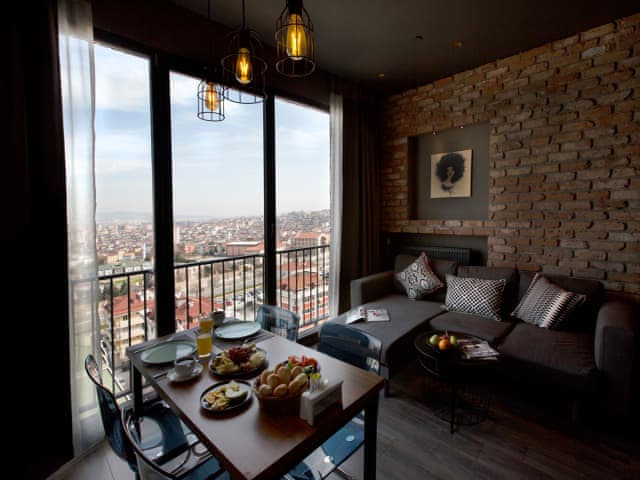 One Bedroom view City