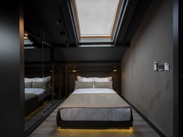 Corner Suite with Terrace