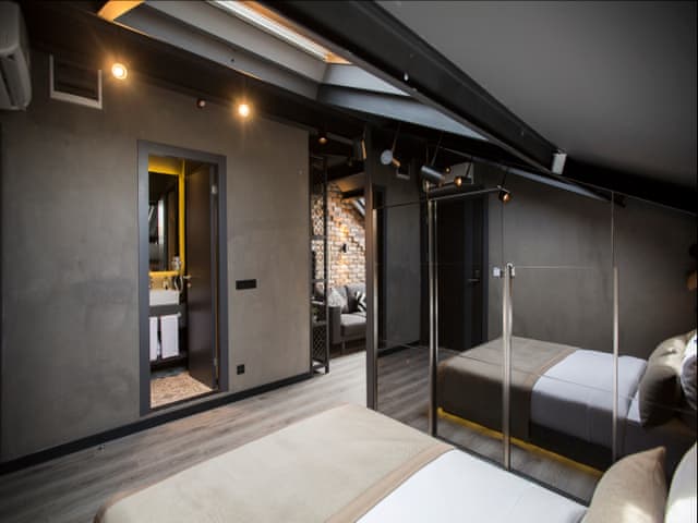 Corner Suite with Terrace