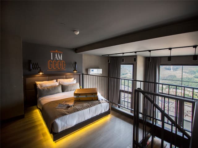 Loft Suite With Jacuzzi