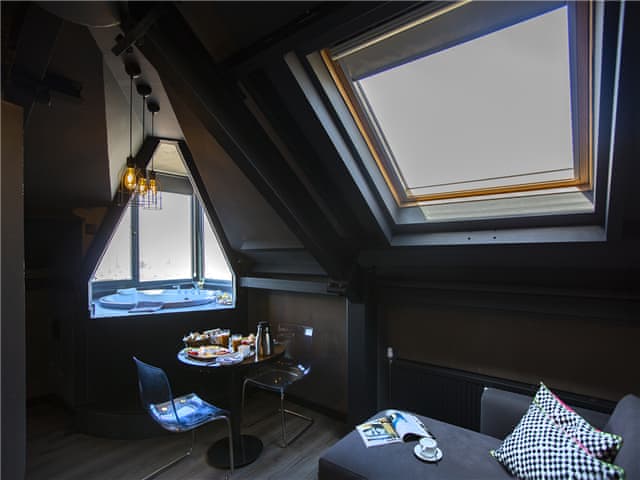 Corner Suite with City view