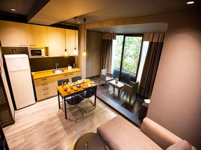 Junior Jacuzzi Suite