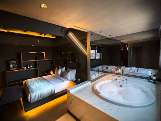 Junior Jacuzzi Suite