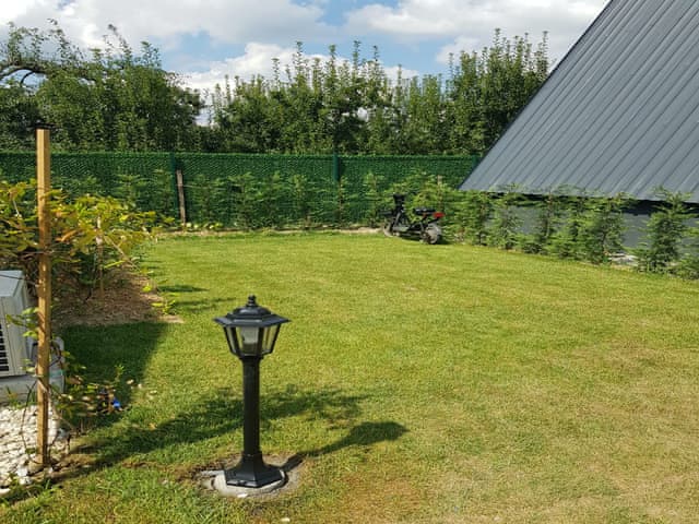 2-MONİ - BOUTIQUE BUNGALOW WITH JACUZZI AND GARDEN