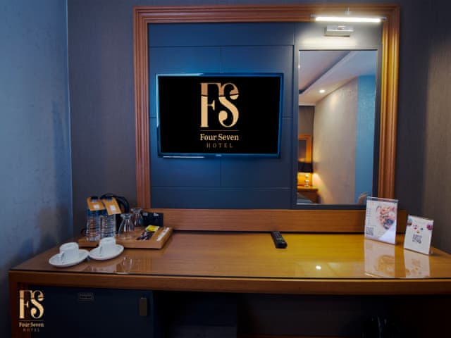 Junior Süit (Şehir manzaralı)