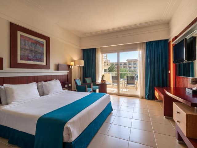 Premium Room - Side Pool View