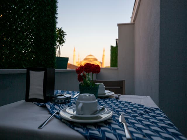 Çift Kişilik Oda (Balkonlu)