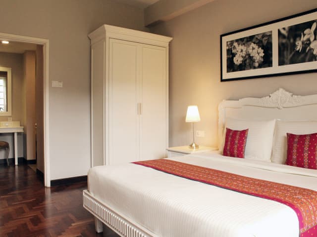 Deluxe One Bedroom Suite