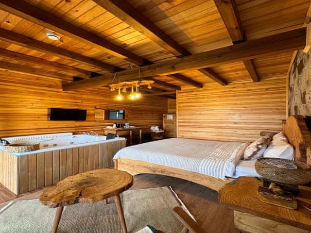 Jakuzili Delüks Oda