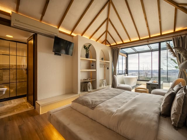 Vip Dlx Sky With Bathtub 7