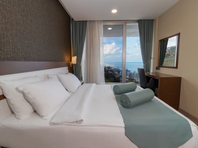 Delüks Oda (Deniz manzaralı)
