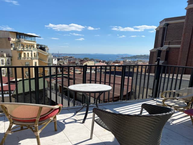 Teraslı Süit (Deniz manzaralı)