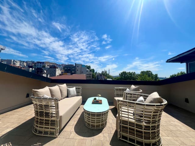 Deluxe Suite, Terrace