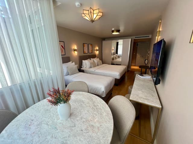 Superior Üç Kişilik Oda