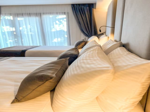 Superior Oda (Deniz manzaralı)