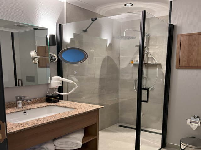 Superior Oda (Deniz manzaralı)