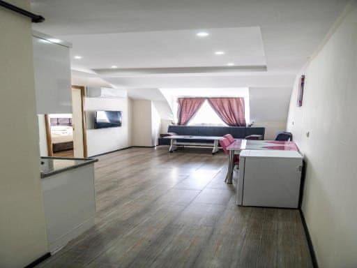 Standard Room (Bath)