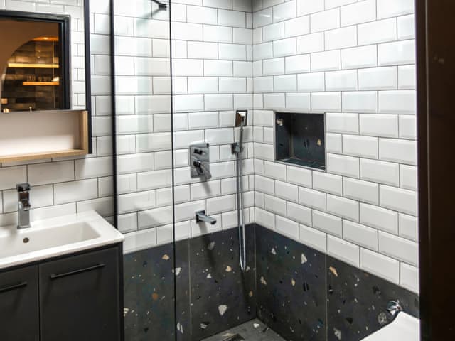 Havuz Manzaralı Oda