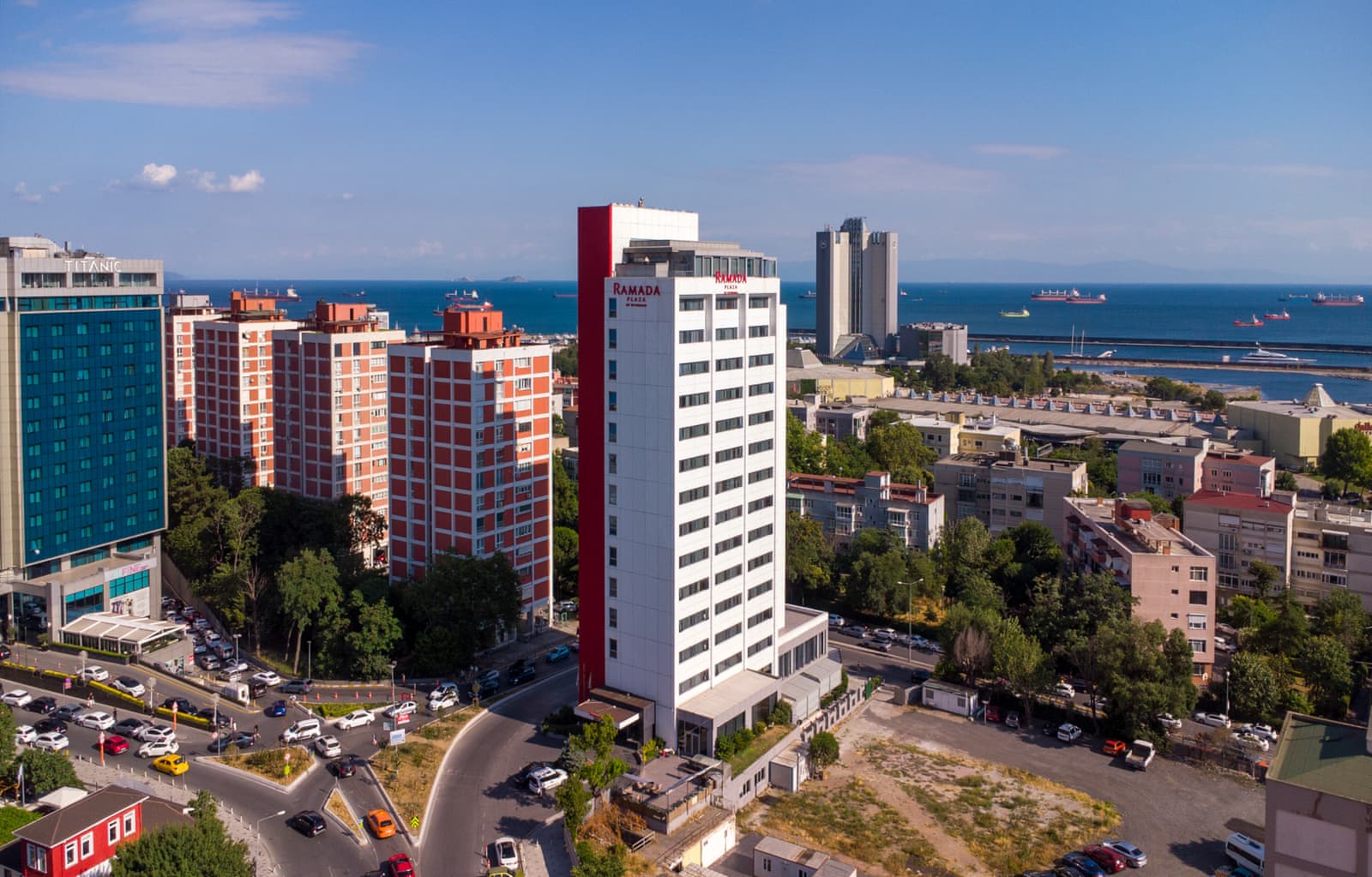 Ramada Plaza By Wyndham Ataköy 