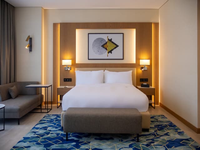 King Yataklı Junior Süit