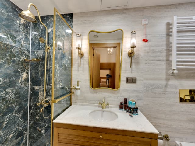 Standard Junior Suite