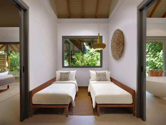 Havuzlu Plaj Villası