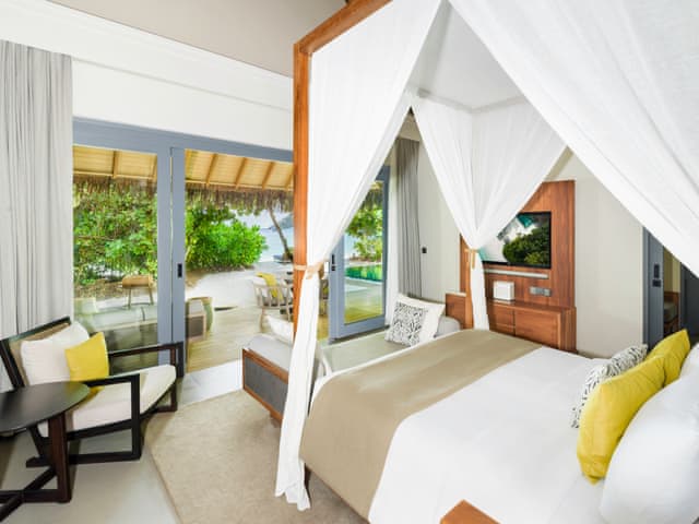 Havuzlu Plaj Villası