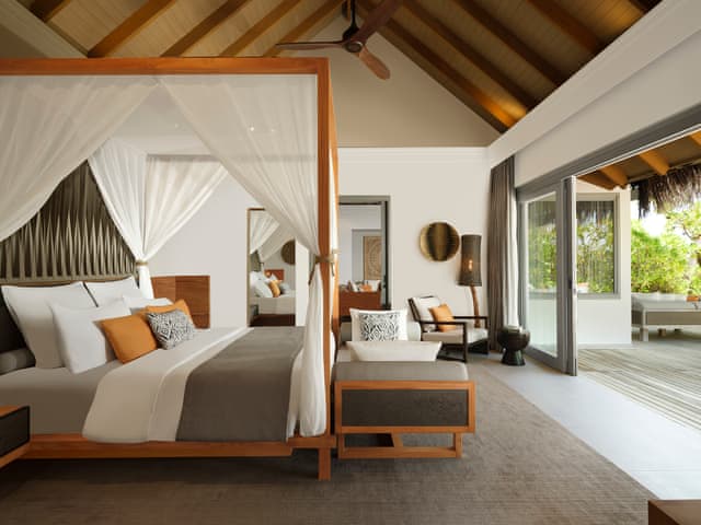 One Bedroom Beach Pool Residence