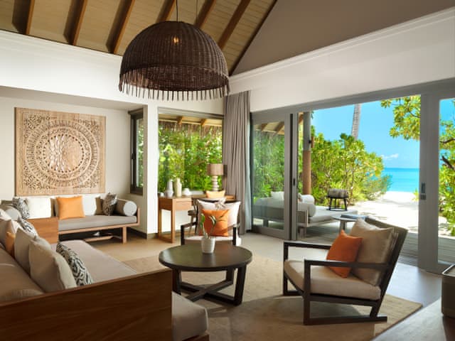 One Bedroom Beach Pool Residence