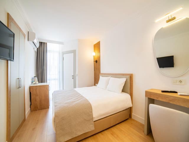 Standard Landview Room