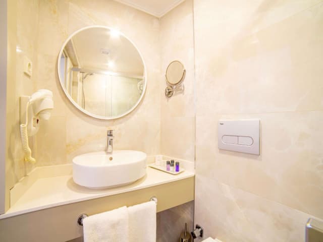 Standard Landview Room