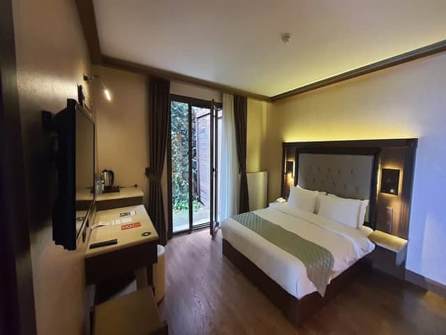 Connection Oda (Bahçe manzaralı)