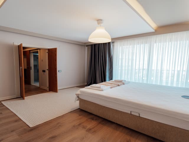 Delüks Oda (Deniz manzaralı)