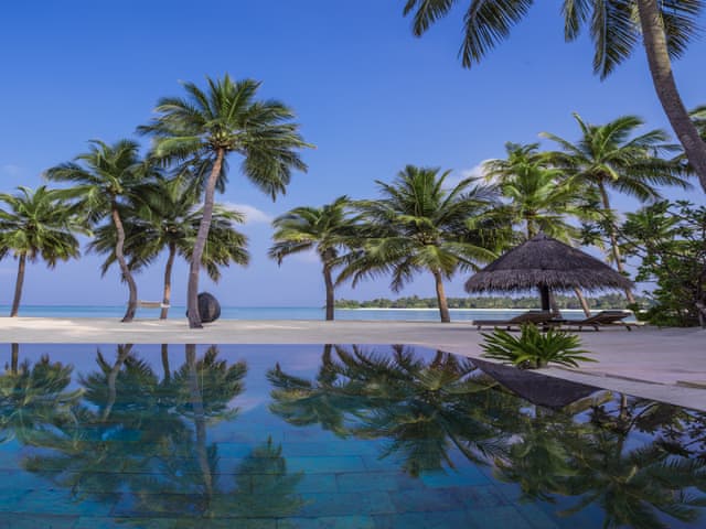 Grand Beach Villa with Pool