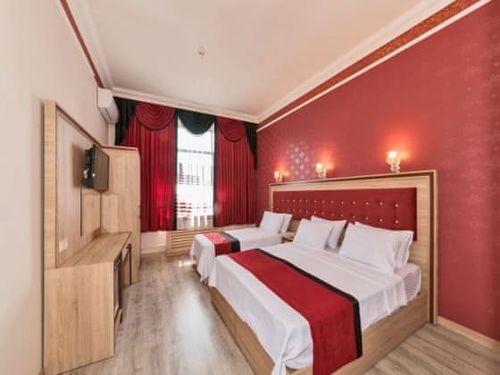 Superior Deniz Manzaralı 3 Kişilik Oda