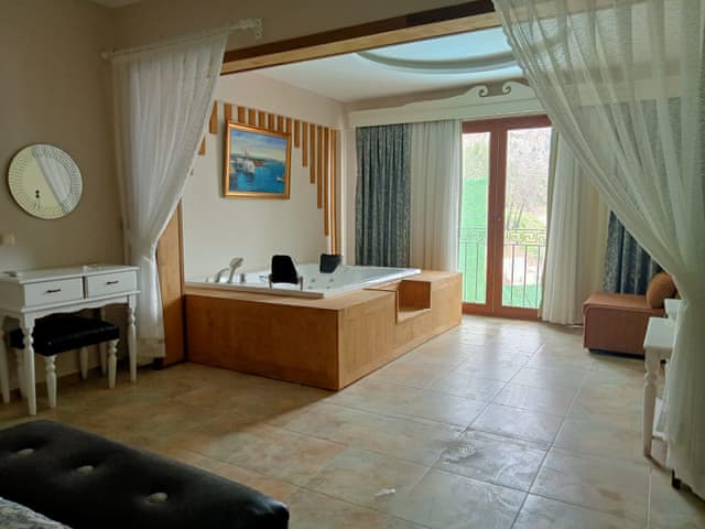 3 yatak odalı Villa (Jakuzili)