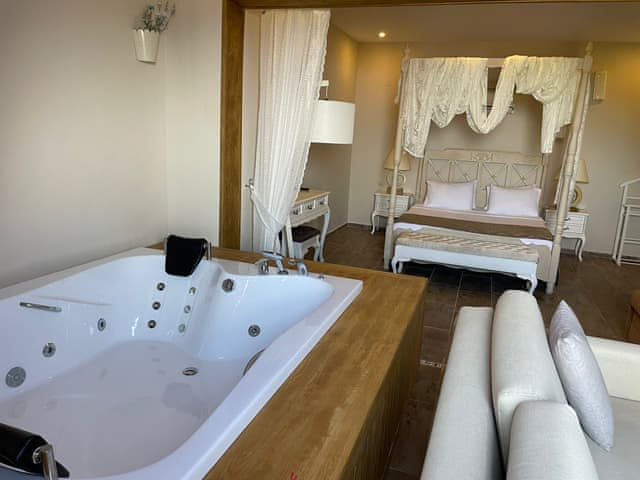 3 yatak odalı Villa (Jakuzili)