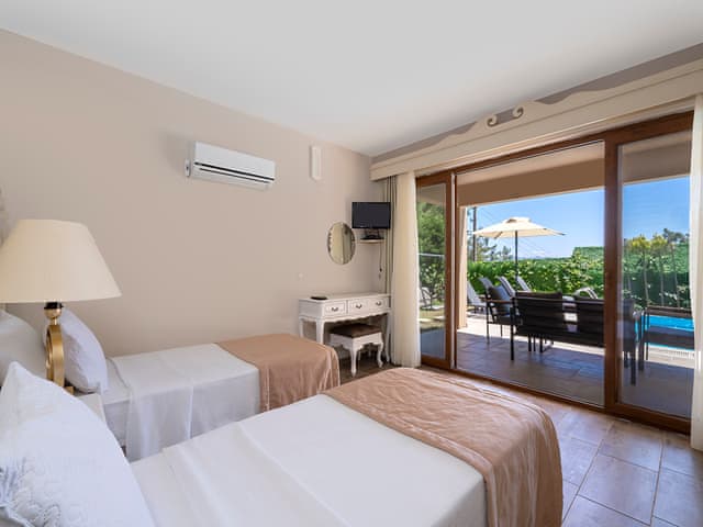 3 yatak odalı Villa (Jakuzili)