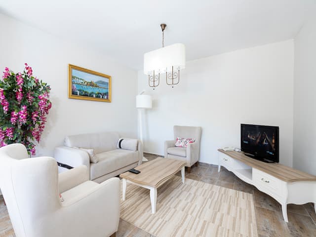 3 yatak odalı Villa (Jakuzili)