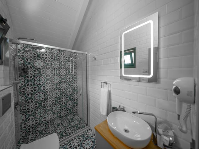 Premium Suite (Isıtmalı Özel Havuzlu)