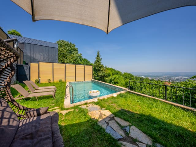 Premium Bahçe Süit (Isıtmalı Özel Havuzlu)